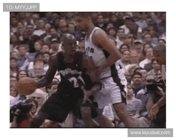 加内特低位单打胜过库里 得分结构靠防守篮板