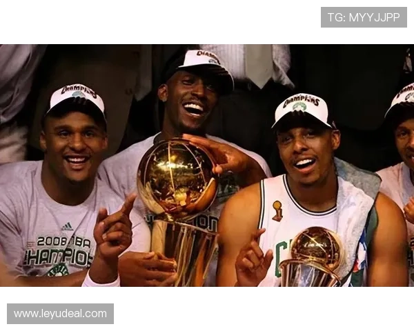 对比德雷蒙德，凯文加内特以篮下防守主导球队