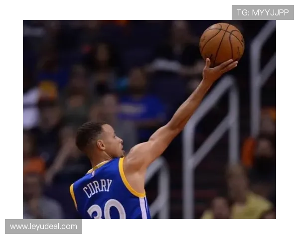 掩护牵制对手控卫罗宾逊较上季提升篮下终结