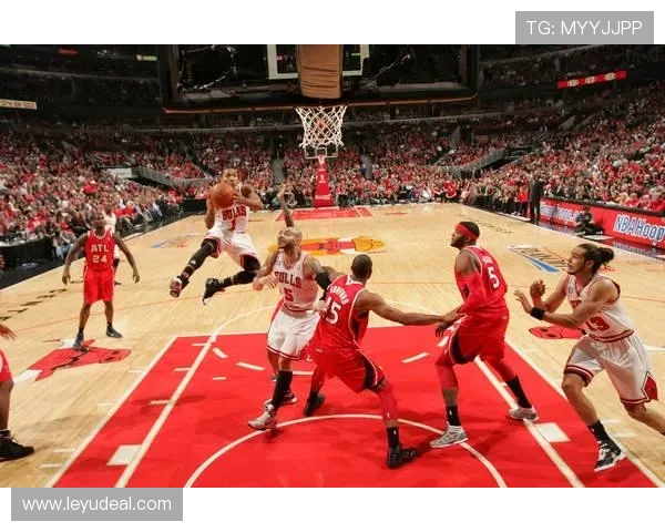 德里克·罗斯突破频率提升显著 拉开对手防线制造更多得分机会