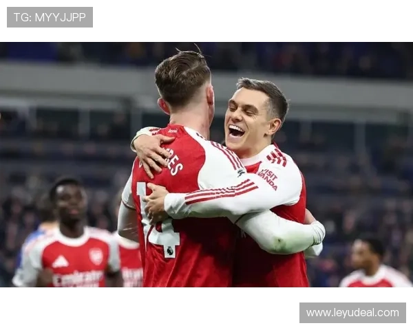 特罗萨德对阵曼城的关键表现与强队属性分析